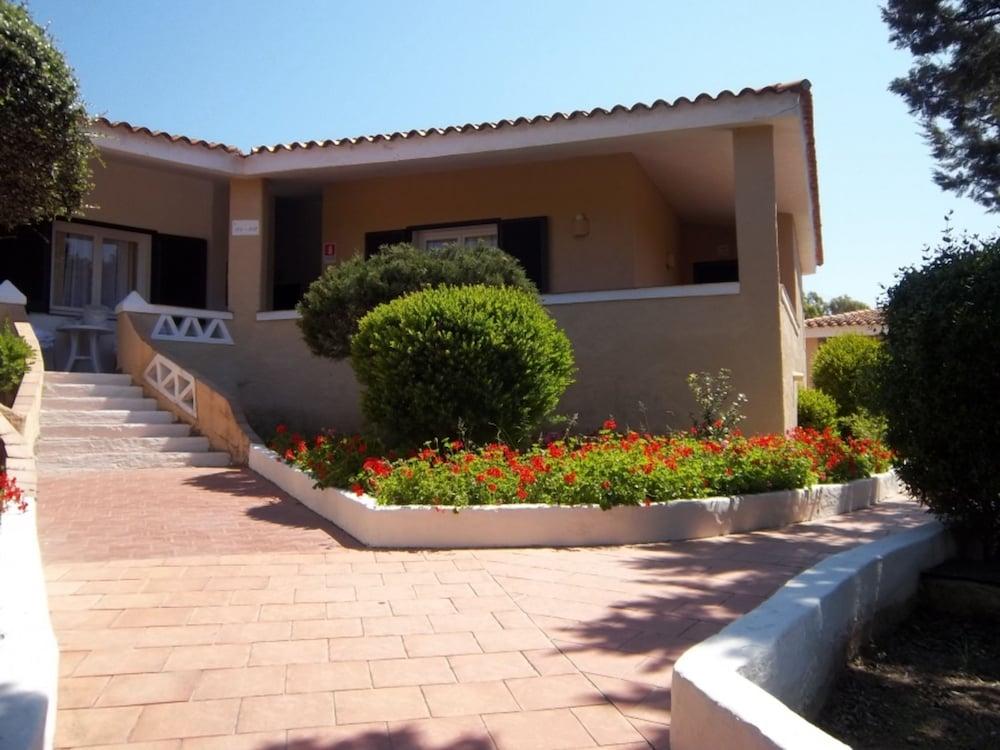 Hotel 3 Botti Baja Sardinia Bagian luar foto
