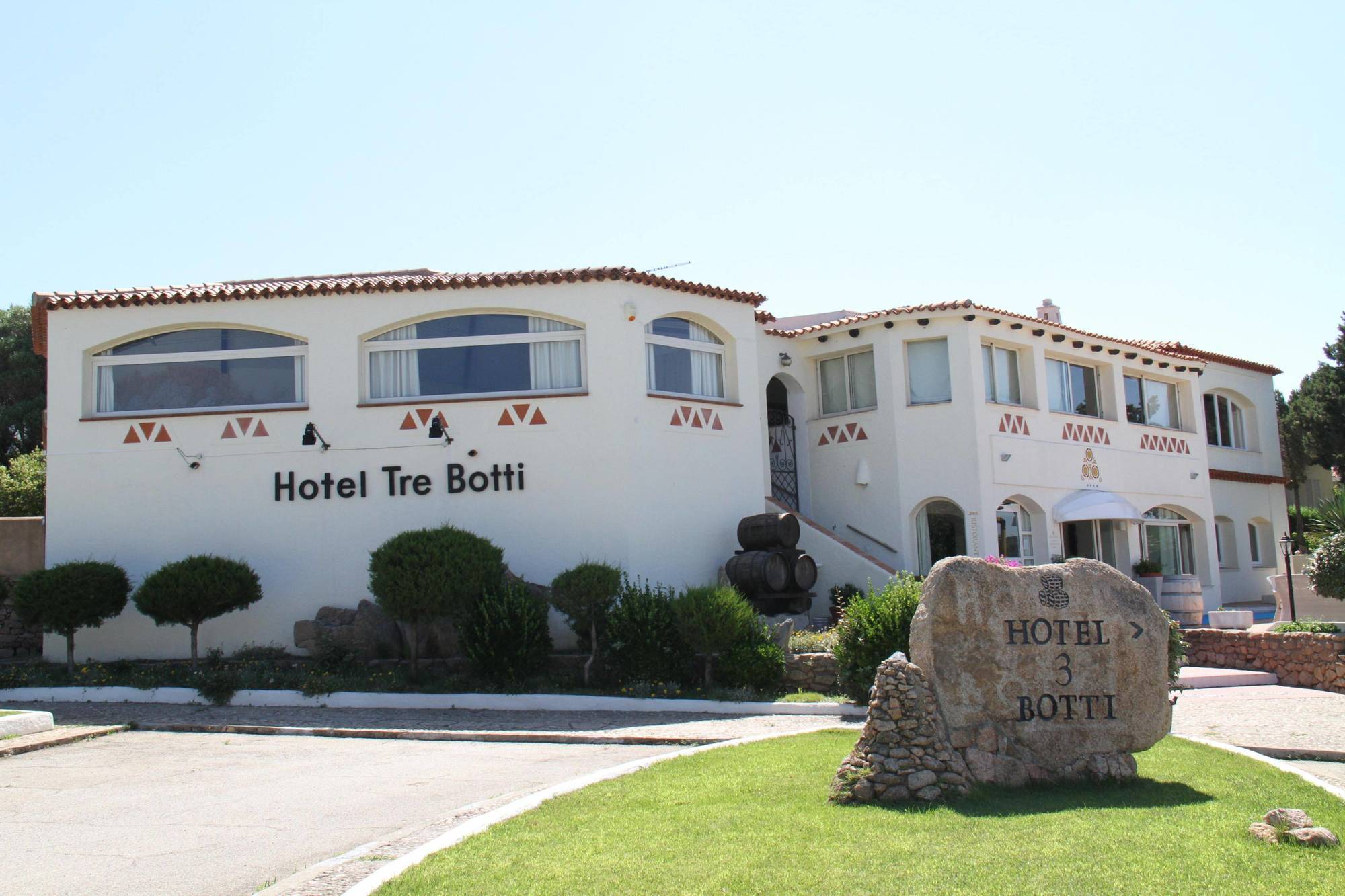 Hotel 3 Botti Baja Sardinia Bagian luar foto