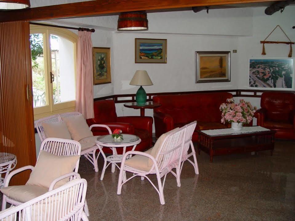 Hotel 3 Botti Baja Sardinia Bagian luar foto